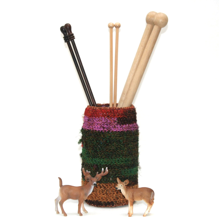 strikkedaapen-happyknitting Oppskrift på heklet vasecover