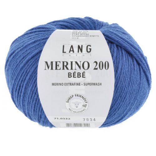 Merino 200 bebe er et strikkegarn fra Langyarns. Garnet inneholder 100% merinoull (extrafine mulesing free). 50 g ca 203 meter. Strikkefasthet 28 masker x 32 omganger på pinne 3 = 10 x 10 cm. Garnet passer like godt til både barn og voksne. Her i fargen 332.
