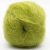 Bildet viser et utsnitt av et strikkegarn i kidsilk mohair fra Kremke Silky kid. Her i fargen 086 apple green.
